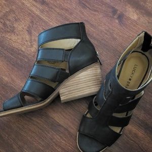 Lucky Brand Sandals